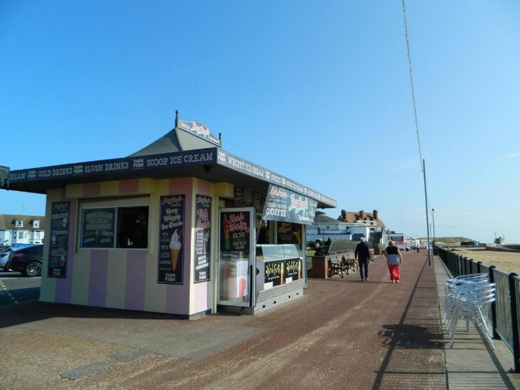 'Harbour View' On The River By Gorleston'S Award Winning Beach - Pet Free! Dış mekan fotoğraf